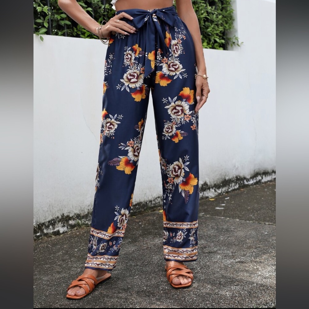 ON SALE NEW 🌸Boho Floral Tie Pants🌸